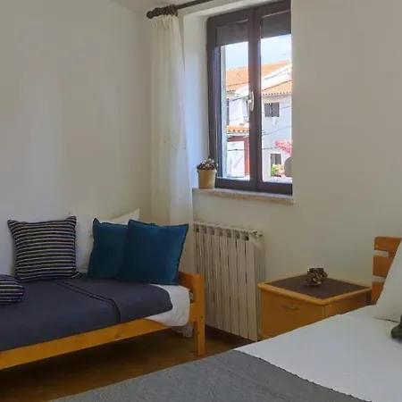 Kadinela, 200m From Kamenjak, Huge Quiet Garden With Barbecue, 2 New Kitchens Apartment Premantura
