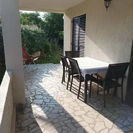 Kadinela, 200m From Kamenjak, Huge Quiet Garden With Barbecue, 2 New Kitchens * Premantura