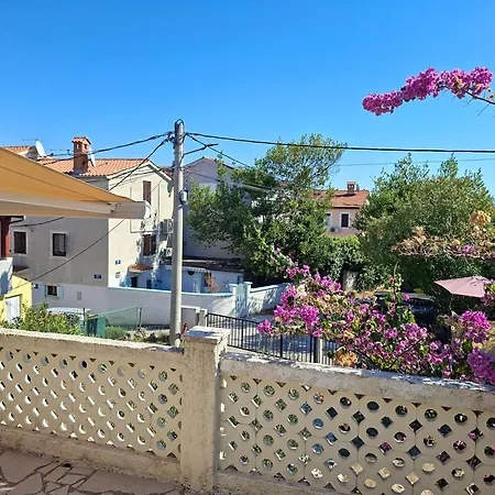 Kadinela, 200m From Kamenjak, Huge Quiet Garden With Barbecue, 2 New Kitchens Apartmán *